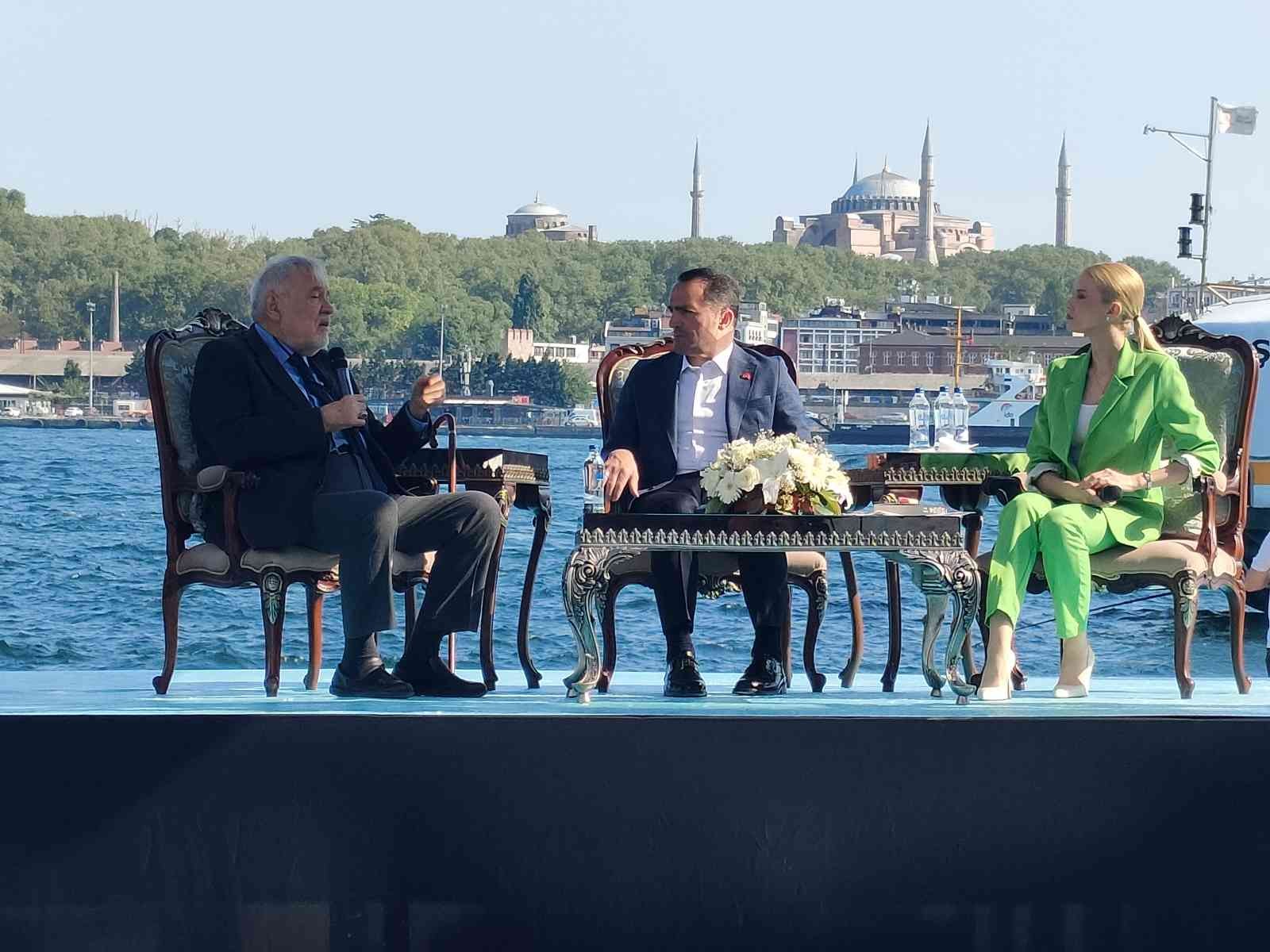 Beyoğlu’nda, Milli Mücadelenin konuşulduğu “Beyoğlu’ndan Samsun’a İlk Adım” etkinliği düzenlendi. Etkinliğe Ünlü Tarihçi Prof. Dr. İlber Ortaylı ...