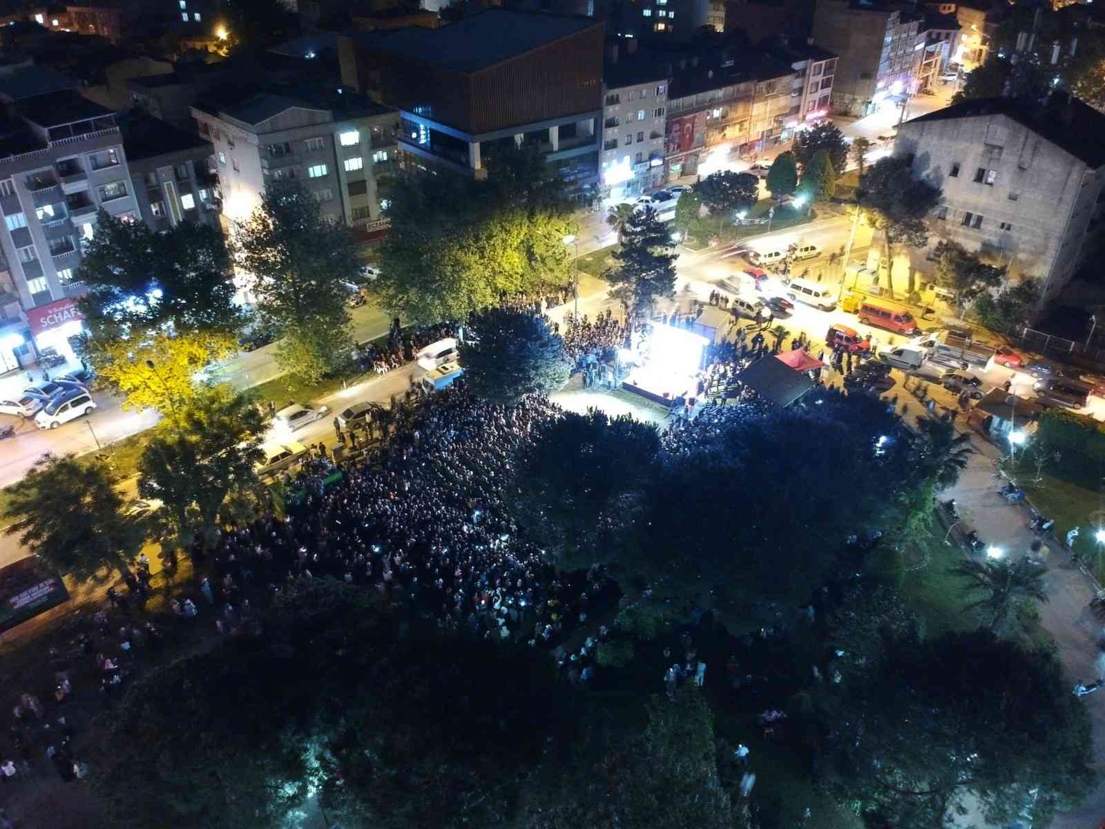 Gürsu Belediyesi, “Dosta Doğru” başlığıyla düzenlediği programda, Prof. Dr. Nihat Hatipoğlu’nu Gürsulularla buluşturdu. Gürsu Belediyesi Kültür ...