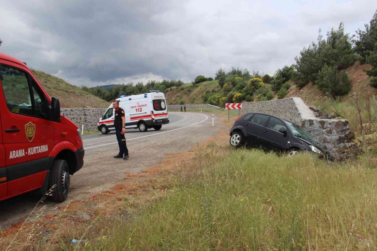 Çanakkale’de meydana gelen trafik kazasında aynı aileden 3 kişi yaralandı. Çanakkale-Çan karayolu Sarıbeyli köyü yakınlarında meydana gelen ...