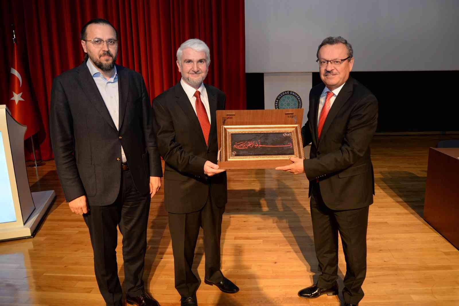 TUSAŞ Motor Sanayii AŞ (TEI) Yönetim Kurulu Başkanı ve Genel Müdürü Prof. Dr. Mahmut Faruk Akşit, dünyadaki her iki uçaktan birine parça ...