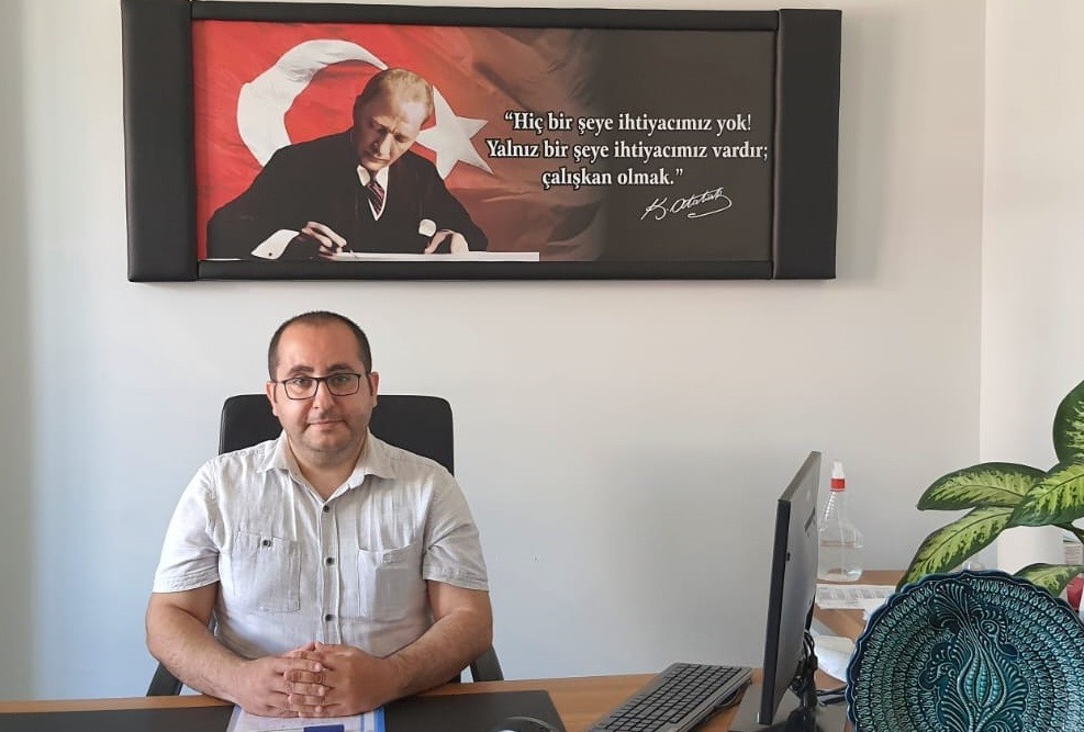 Edremit İlçe Sağlık Müdürü Dr. Mehmet Onur Koçak, aşırı sıcaklarda alınması gereken tedbirler ve denize girerken dikkat edilmesi gereken kurallar ...