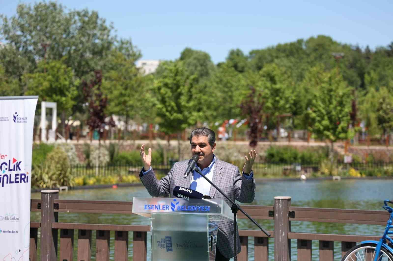 Esenler Belediye Başkanı M. Tevfik Göksu, 19 Mayıs Atatürk’ü Anma Gençlik ve Spor Bayramı ve 29 Mayıs İstanbul’un Fethi çerçevesinde hazırlanan ...