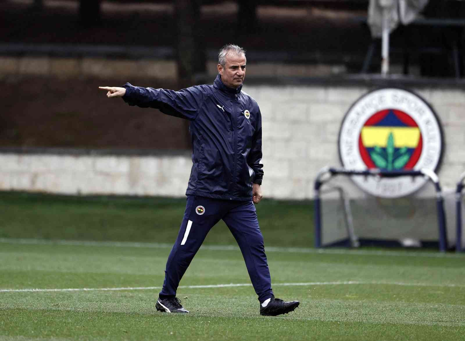 Fenerbahçe, Spor Toto Süper Lig’in son haftasında cumartesi günü deplasmanda Yeni Malatyaspor ile oynayacağı maçın hazırlıklarını bugün yaptığı ...