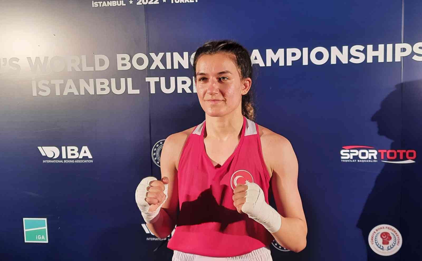 Türkiye’nin ev sahipliğinde düzenlenen Dünya Kadınlar Boks Şampiyonası’nda Hatice Akbaş, 54 kiloda yarı finale yükseldi. Uluslararası Boks ...