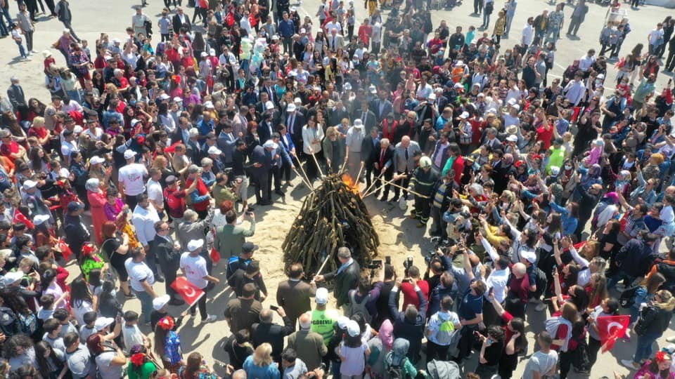 Hızır ve İlyas peygamberlerin yeryüzünde buluştuğu günü simgeleyen, halk dilinde Hıdrellez olarak adlandırılan ve doğanın canlanmasının ...