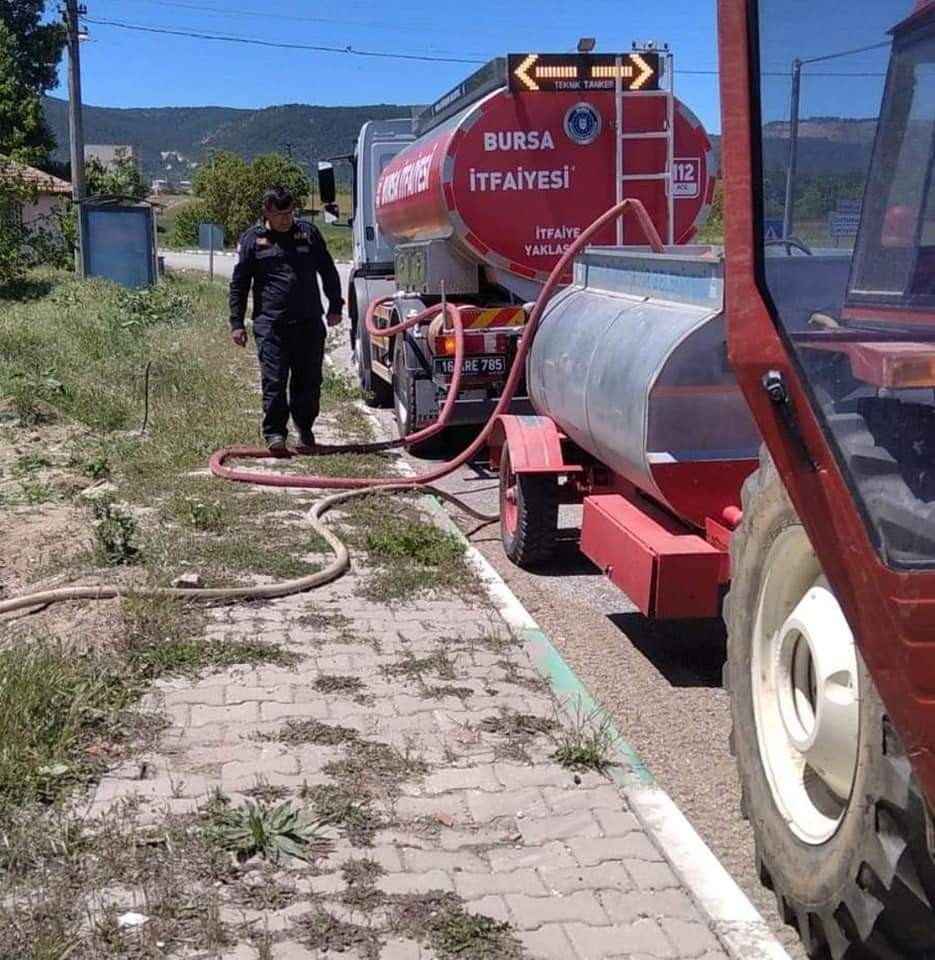 Bursa’nın Büyükorhan ilçesinde geçtiğimiz aralık ayında sulama pompalarının elektrik tesisatını çalan hırsızlar, bölgede binlerce dönüm arazinin ...