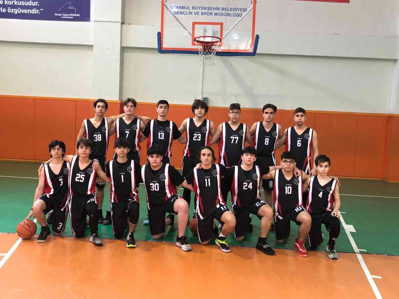 İhlas Koleji, akademik başarılarının yanı sıra spor branşlarında da başarılarına devam ediyor. Okul sporları kapsamında düzenlenen Okçuluk ...