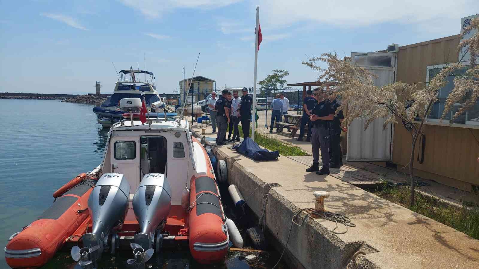 Tekirdağ’da iki gündür kayıp olarak aranan şahıs, yat limanında ölü bulundu. Olay, Tekirdağ’ın Süleymanpaşa ilçesinde bulunan yat limanında ...