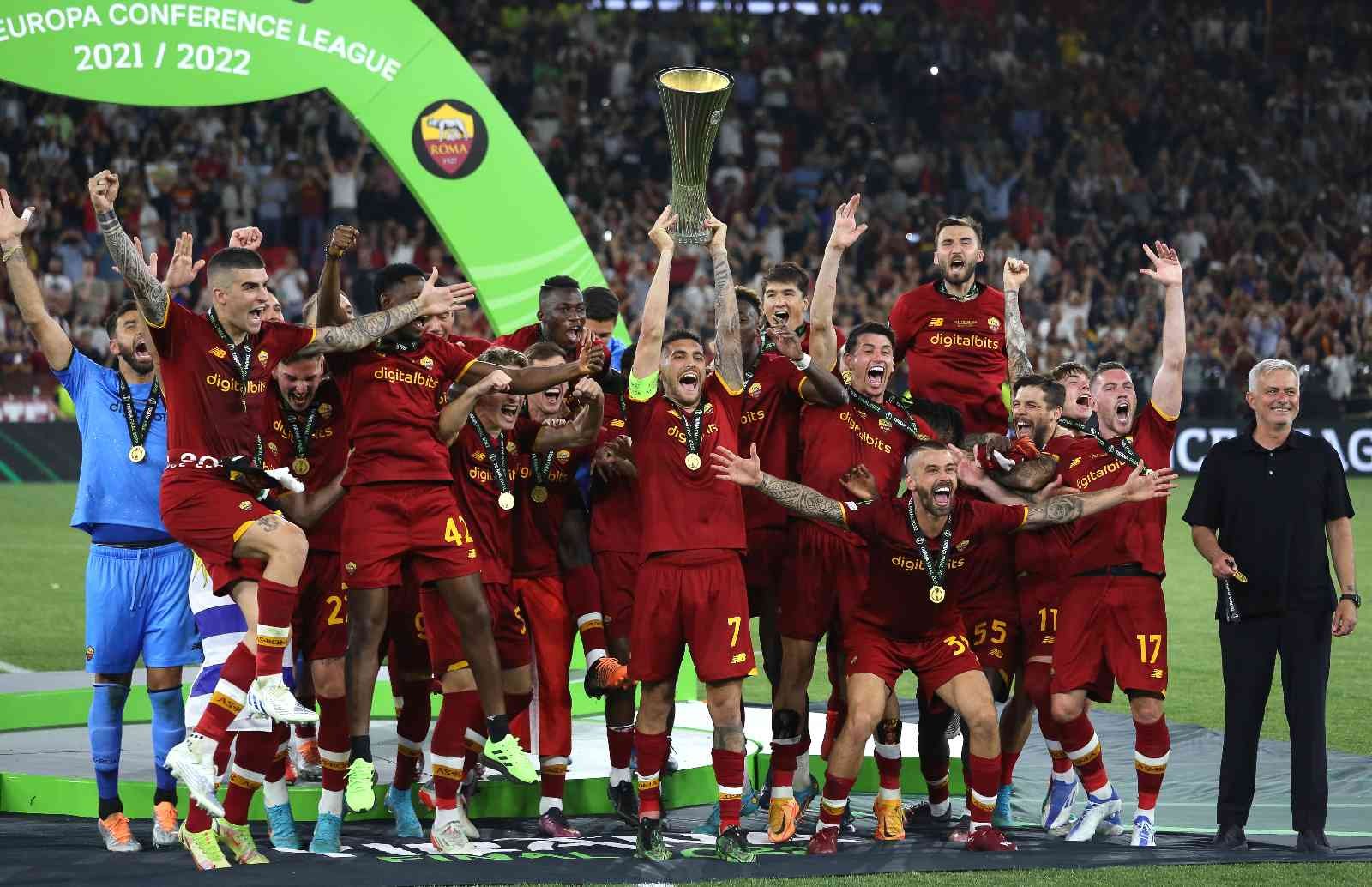 UEFA’nın bu sezon ilk kez düzenlediği Avrupa Konferans Ligi’nde şampiyon İtalyan ekibi Roma oldu. UEFA Avrupa Konferans Ligi Finali’nde Roma ile ...