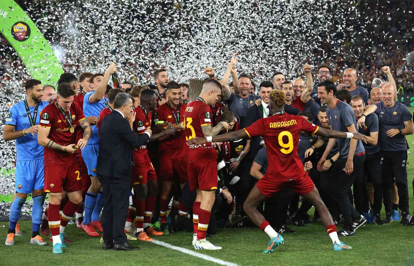 UEFA’nın bu sezon ilk kez düzenlediği Avrupa Konferans Ligi’nde şampiyon İtalyan ekibi Roma oldu. UEFA Avrupa Konferans Ligi Finali’nde Roma ile ...