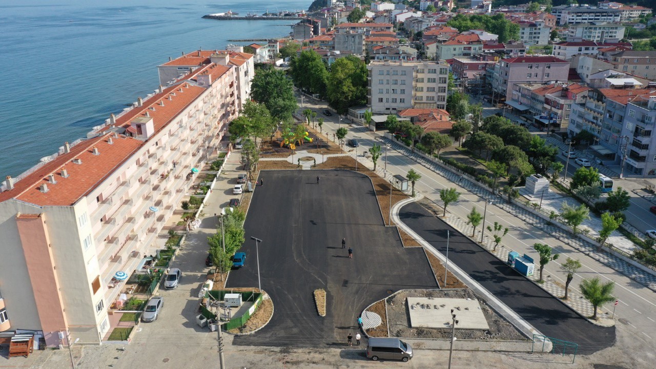 Tekirdağ’ın turizm noktalarından biri olan Kumbağ Mahallesi’nde yürütülen meydan projesinde son adımlar atılıyor. Tekirdağ’ın Süleymanpaşa ...