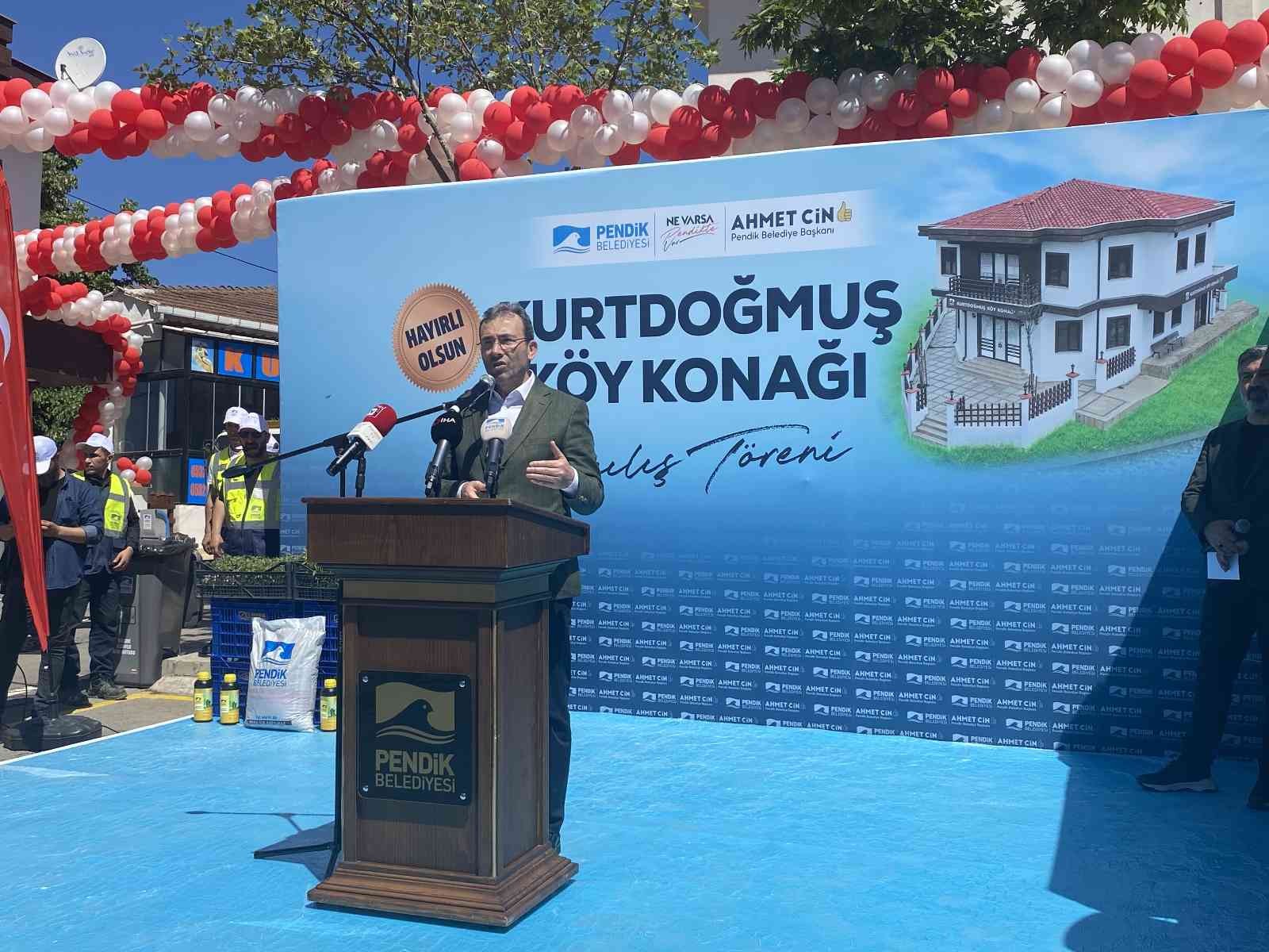 Pendik’te Çiftçiler Günü’nde ‘Kurtdoğmuş Köy Konağı’ resmi törenle açıldı. Açılışa, Pendik Belediye Başkanı Ahmet Cin katıldı. Açılış sonrası ...