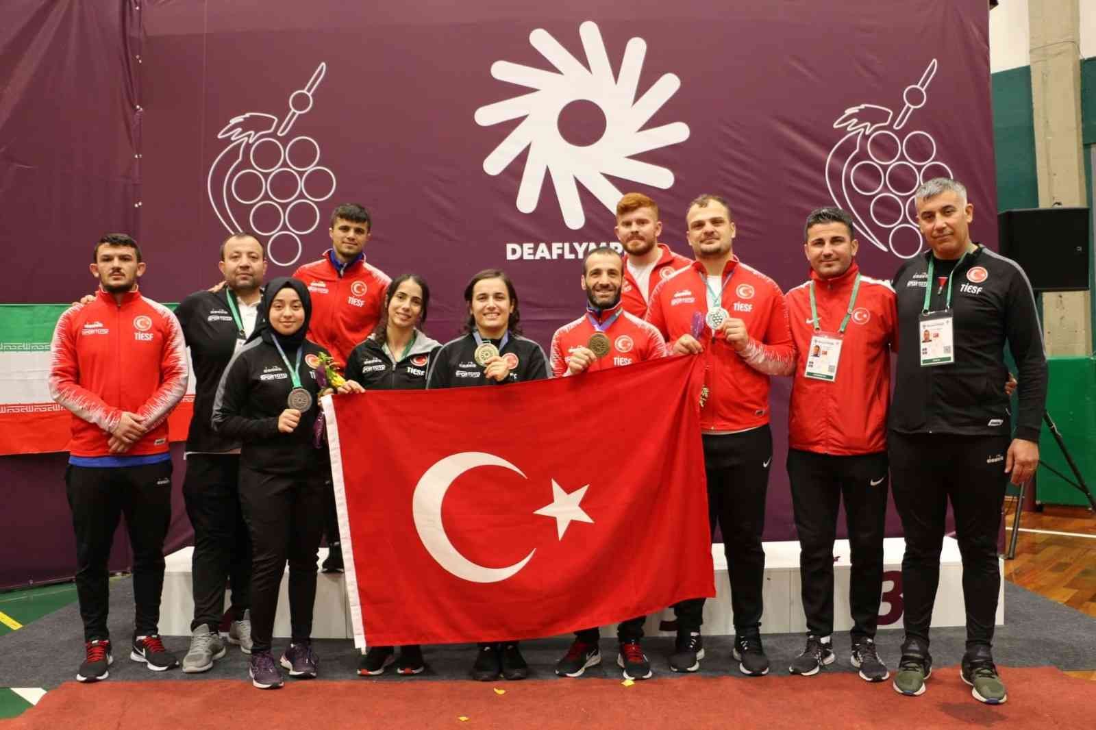 Brezilya’da devam eden 24. İşitme Engelliler Yaz Olimpiyatları’nda (Deaflympics) Sancaktepe Belediye sporcusu Samet Bulut gümüş madalya kazandı ...