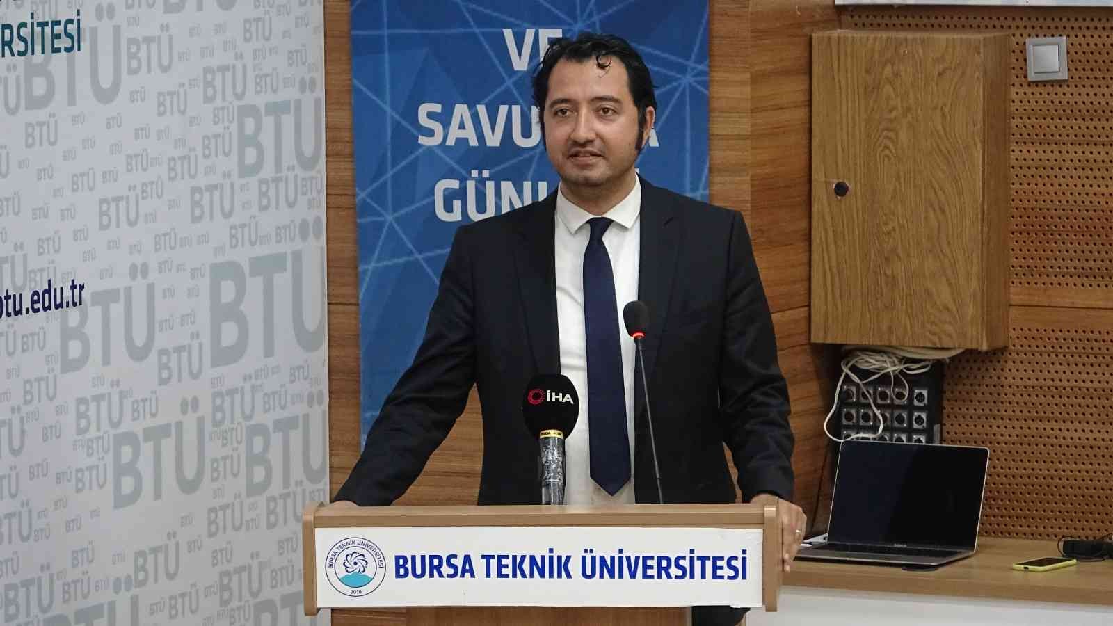 Bursa Teknik Üniversitesi (BTÜ) Uzay, Havacılık ve Savunma Sanayi Topluluğunca düzenlenen ‘BTÜ Havacılık ve Savunma Günleri’ başladı. Türk ...