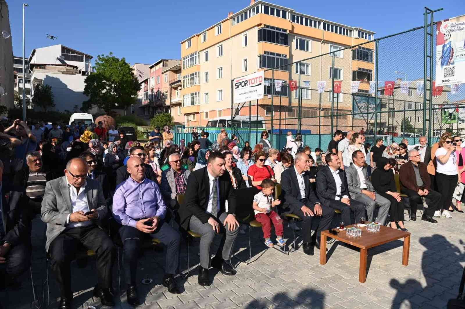 Tekirdağ’da ihbar üzerine gittiği kavgaya müdahale ederken uğradığı silahlı saldırı sonucu şehit olan Çarşı ve Mahalle Bekçisi Gökşen Koşal’ın ...