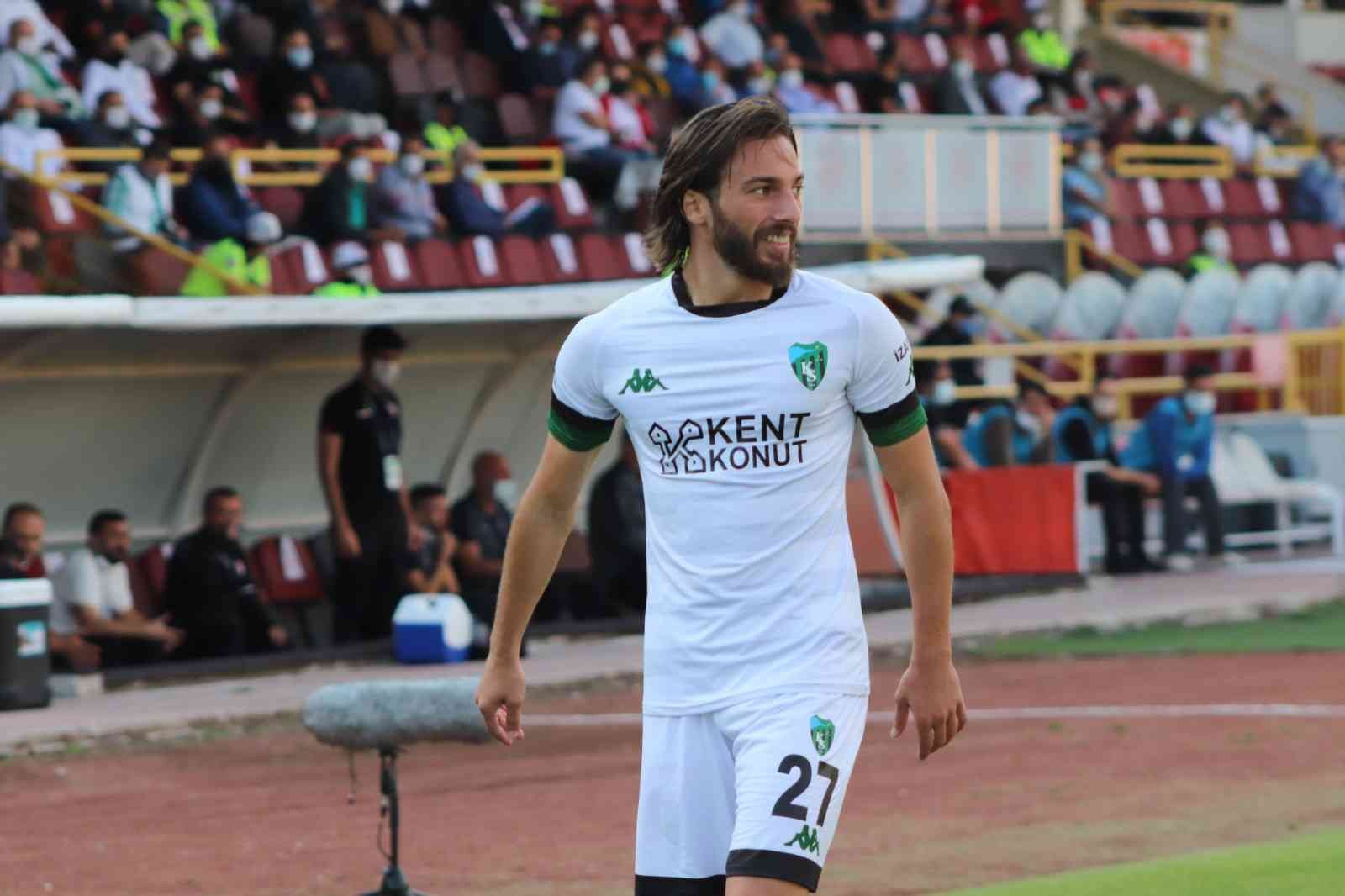 TFF 2. Lig’e düşen Kocaelispor’da Semih Karadeniz ve Diogo Özçakmak’ın 1 yıllık opsiyonları kullanıldı. Önümüzdeki sezon TFF 2. Lig’de mücadele ...