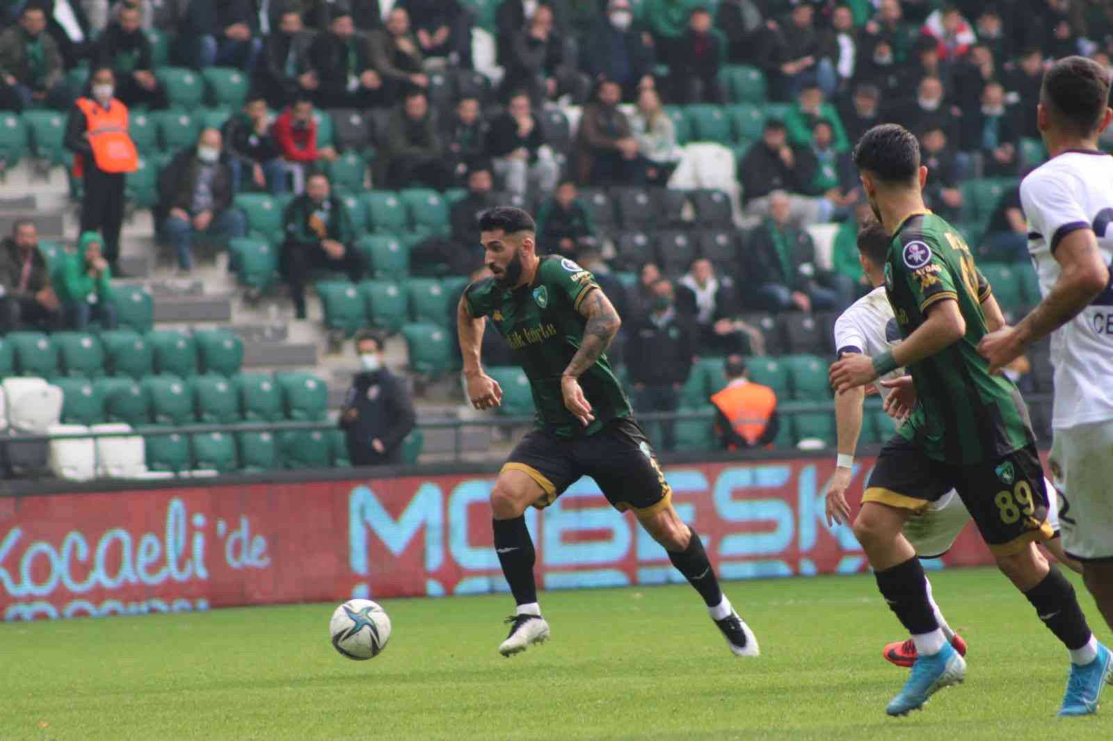 TFF 2. Lig’e düşen Kocaelispor’da Semih Karadeniz ve Diogo Özçakmak’ın 1 yıllık opsiyonları kullanıldı. Önümüzdeki sezon TFF 2. Lig’de mücadele ...