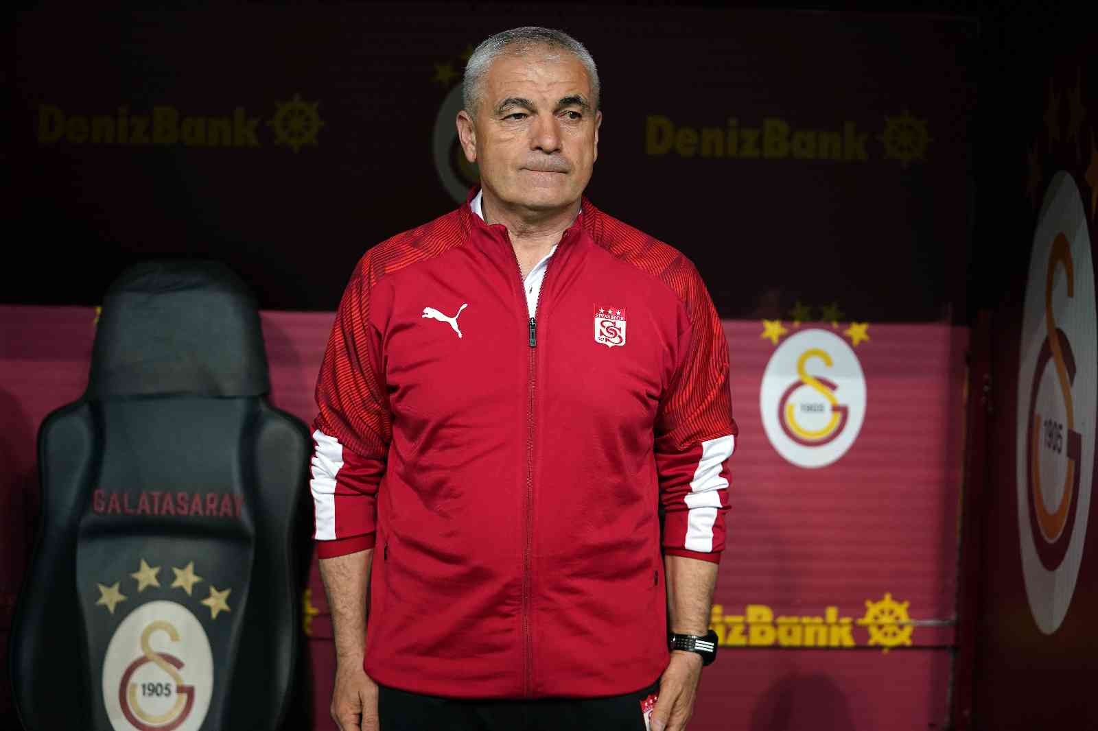 Spor Toto Süper Lig’in 35. haftasında Galatasaray, Sivasspor’u konuk ediyor. Mücadelenin 15 dakikası sarı-kırmızılı ekibin 1-0 üstünlüğü ile ...