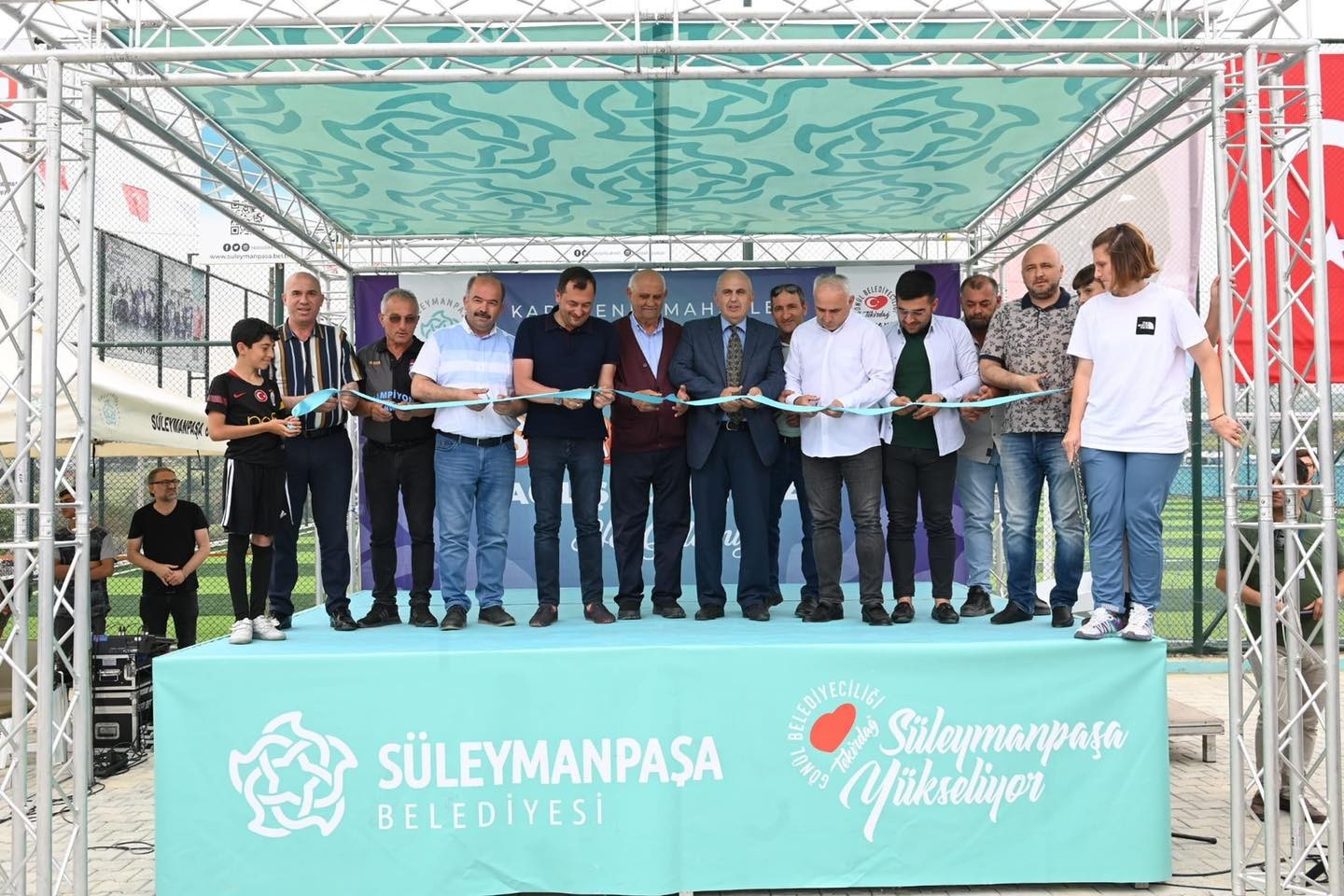 Süleymanpaşa Belediyesi tarafından hizmete kazandırılan Karadeniz Mahallesi Kadir Çebi Spor Tesisleri’nin açılışı gerçekleştirildi. Süleymanpaşa ...