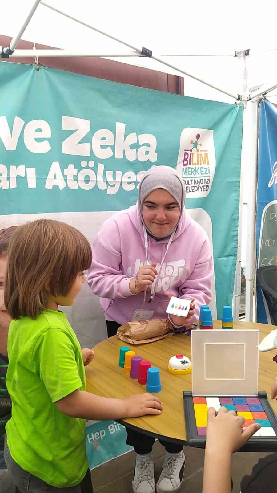 Matematiği korkutucu olmaktan çıkarıp herkese sevdirmeyi amaçlayan “Tutam Tutam Matematik Festivali”, 14-15 Mayıs’ta, Galatasaray Üniversitesi ...