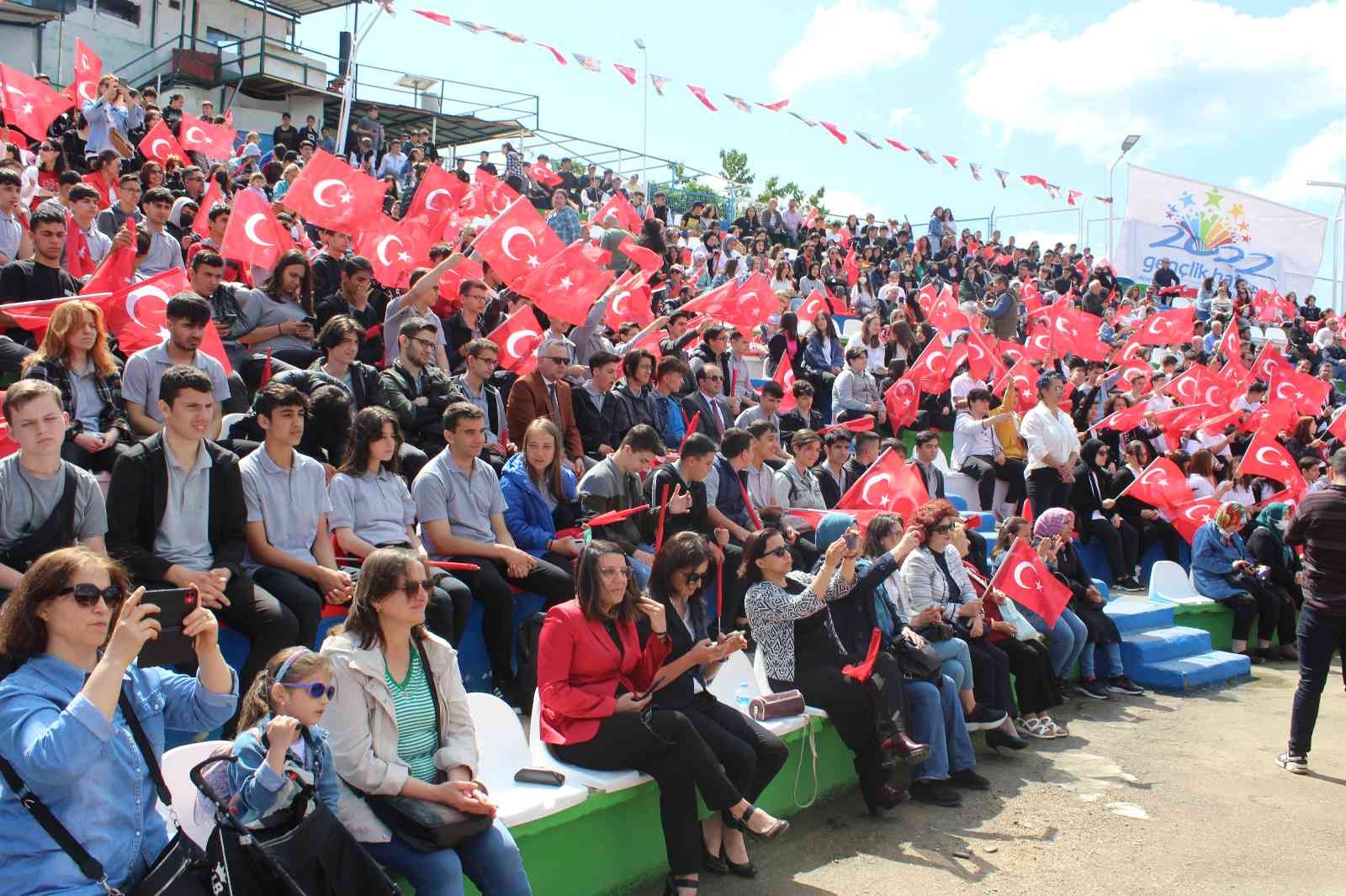 19 Mayıs Atatürk’ü Anma, Gençlik ve Spor Bayramı Tekirdağ’da coşkuyla kutlandı. 19 Mayıs Atatürk’ü Anma, Gençlik ve Spor Bayramı kutlamaları ...