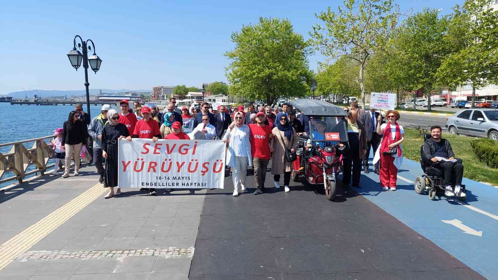 Tekirdağ’ın Süleymanpaşa ilçesinde engelliler, farkındalık yürüyüşü gerçekleştirdi. Tekirdağ’da Engelliler Haftası’na yönelik düzenlenen ...