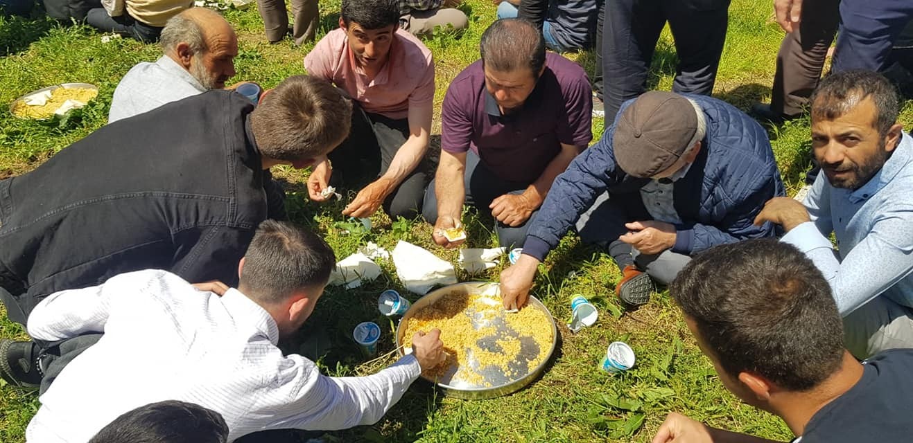 Sakarya’nın Taraklı ilçesinde hasat döneminde bol ürün elde edilebilmesi için yüzyıllardır yapılan ve pandemi sebebiyle 2 yıl ara verilen gelenek ...