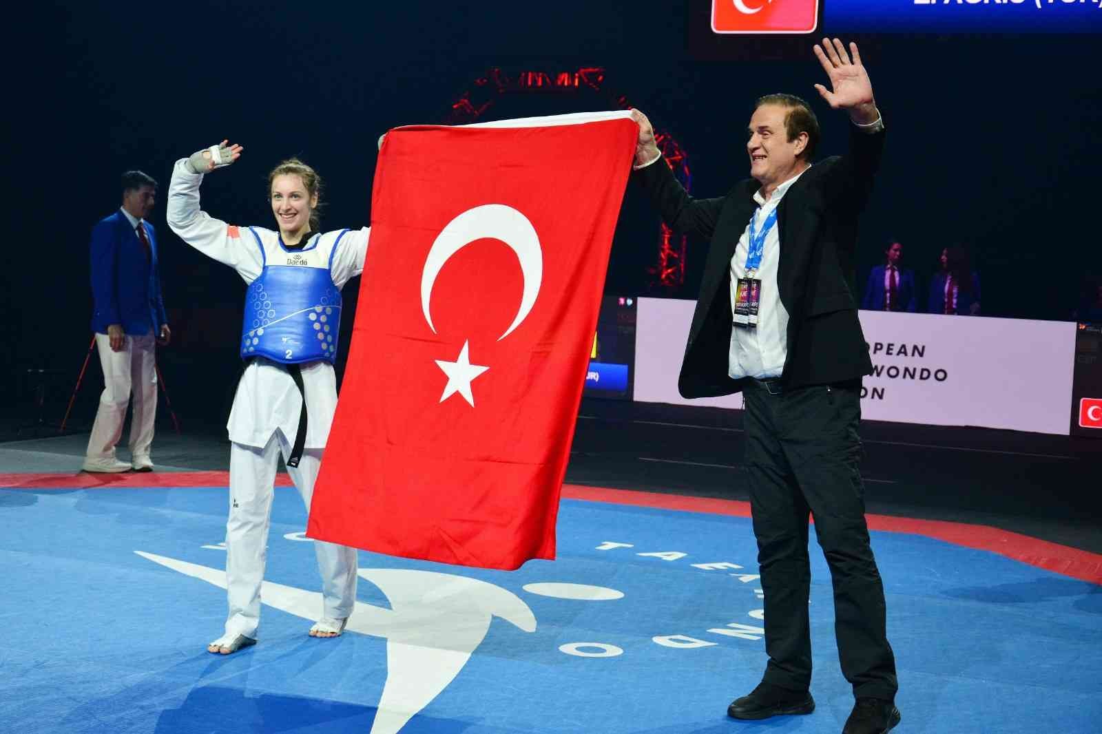 Ülker Metro’nun desteklediği Zeliha Ağrıs, Avrupa Taekwondo Şampiyonası’nın final müsabakasında İspanya’dan Alma Maria Perez Parrado’yu 8-6 ...