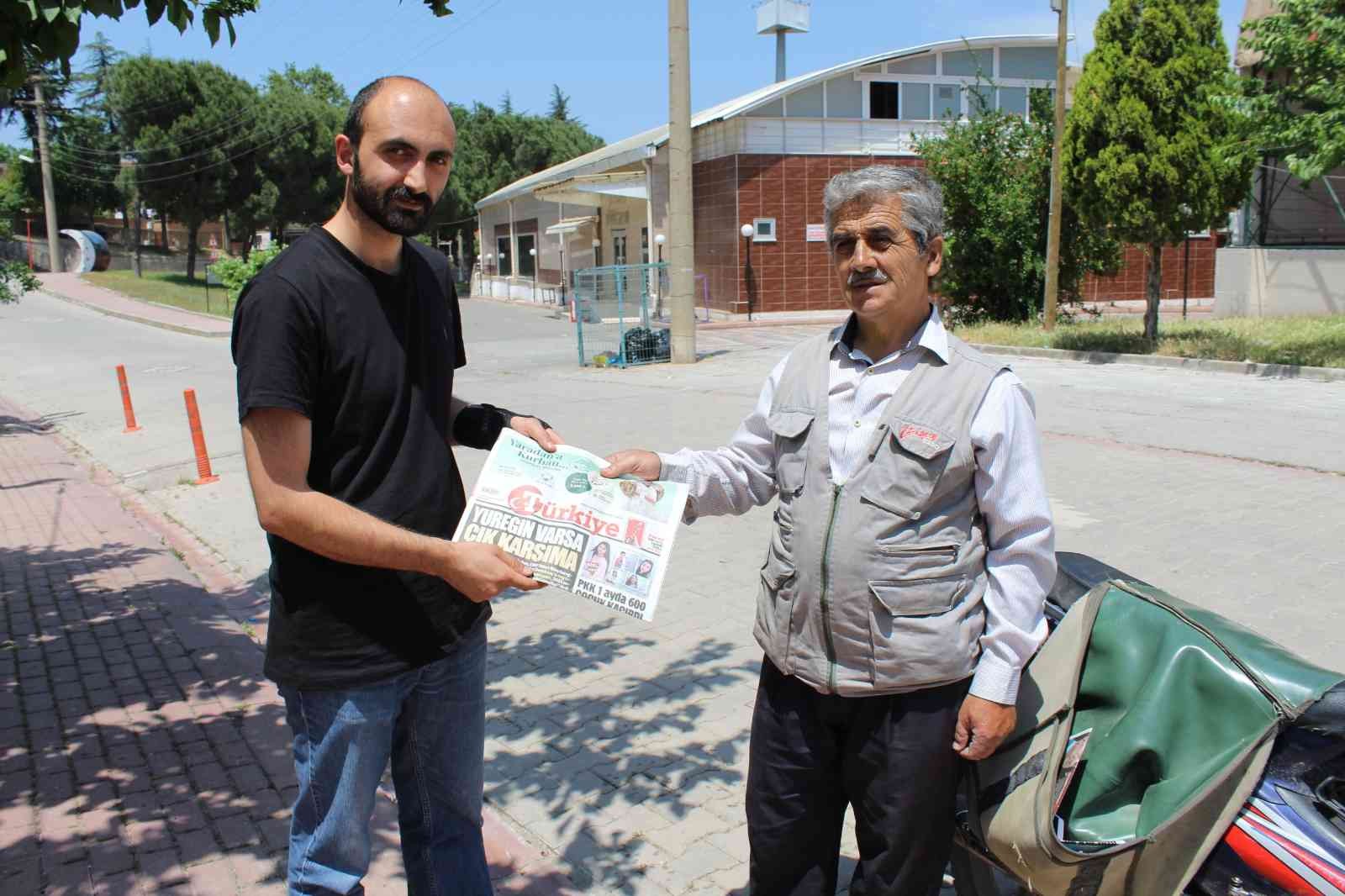 Çanakkale’nin Çan ilçesinde Türkiye Gazetesi dağıtıcısı Kılıç, 36 yıldır ilk günkü hevesle işini yapıyor. 1970 yılında merhum Enver Ören ...