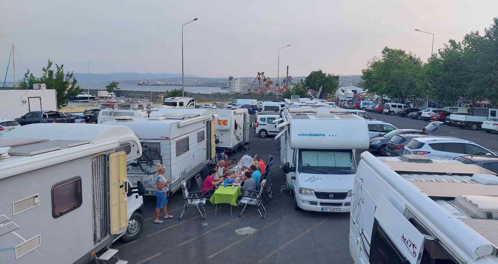 Bulgaristan’a yakınlığı ve sahip olduğu doğal güzellikleri ile turistler tarafından oldukça tercih edilen şehirlerden biri olan Tekirdağ ...