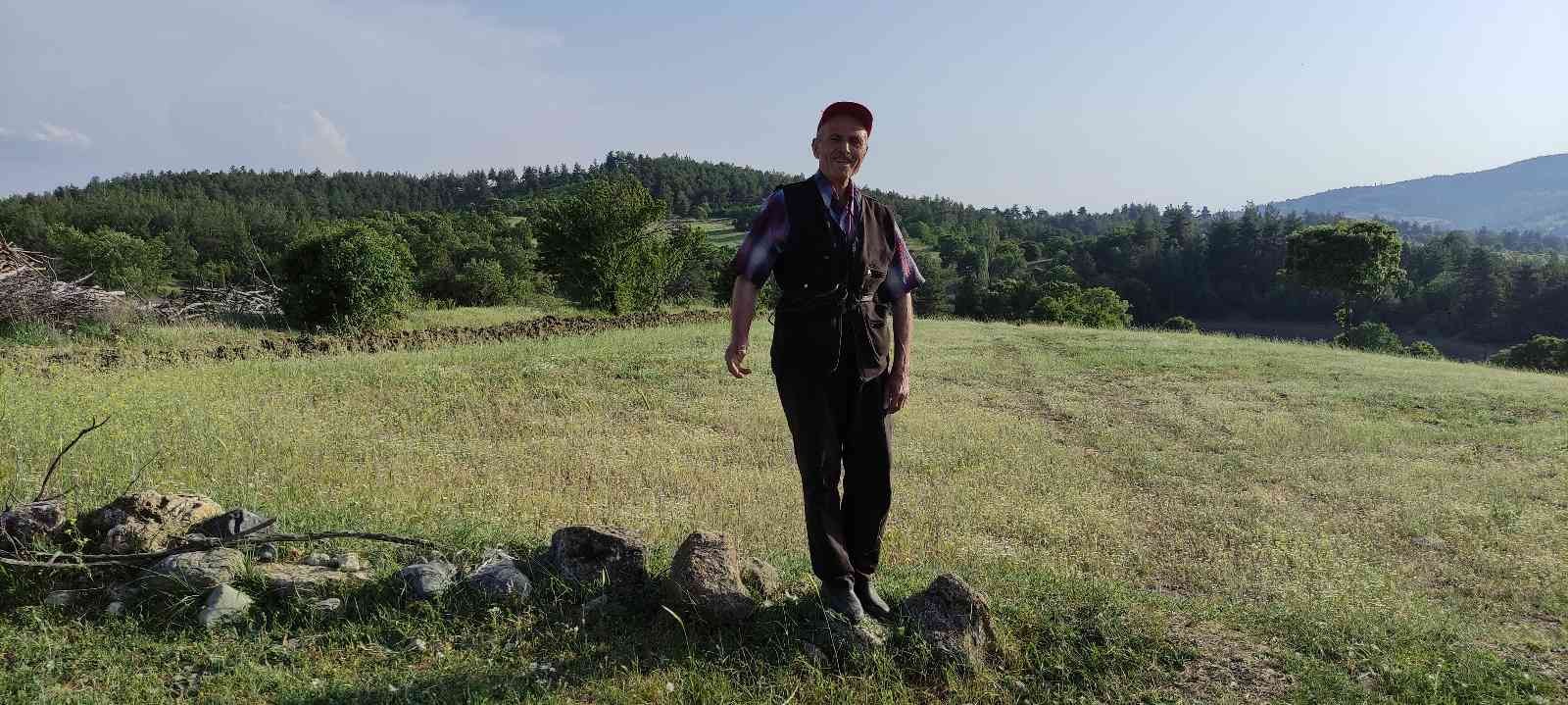 Bursa’da bir köylü; tarlasında çıkan taşların değerini kamyon kamyon çalındıktan sonra anladı büyük bir serveti kaçırdı. Harmancık ilçesi Akpınar ...