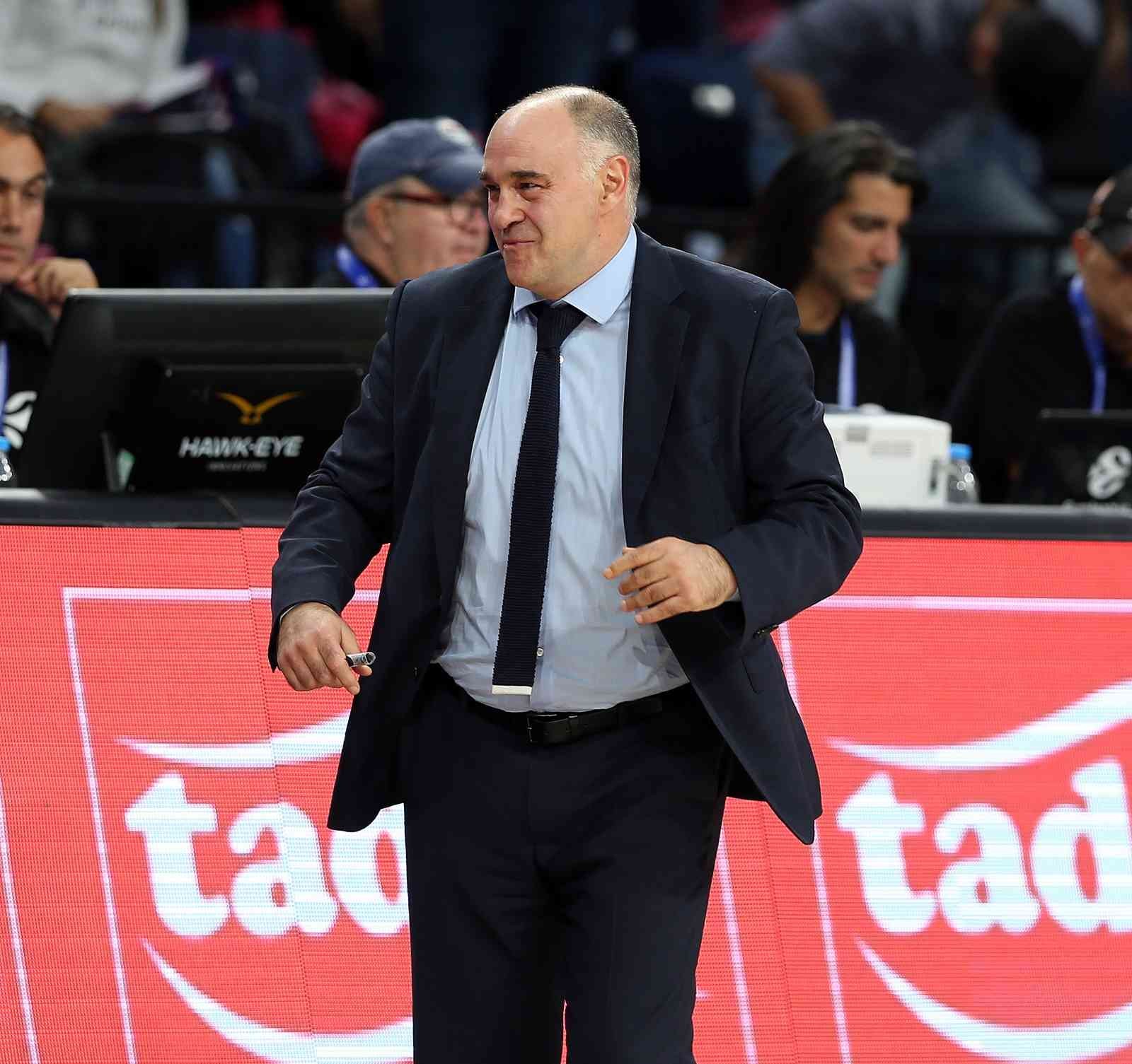 Real Madrid, Erkek Basketbol Takımı Başantrenörü Pablo Laso’nun kalp krizi geçirdiği duyurdu. İspanyol ekibi Real Madrid’in resmi internet ...