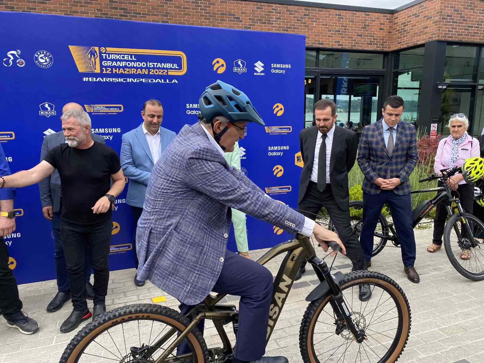 Beykoz Belediyesi’nin katkılarıyla 2. sezonu gerçekleştirilecek Turkcell GranFondo İstanbul yol bisiklet yarışının tanıtım lansmanı Gümüşsuyu ...