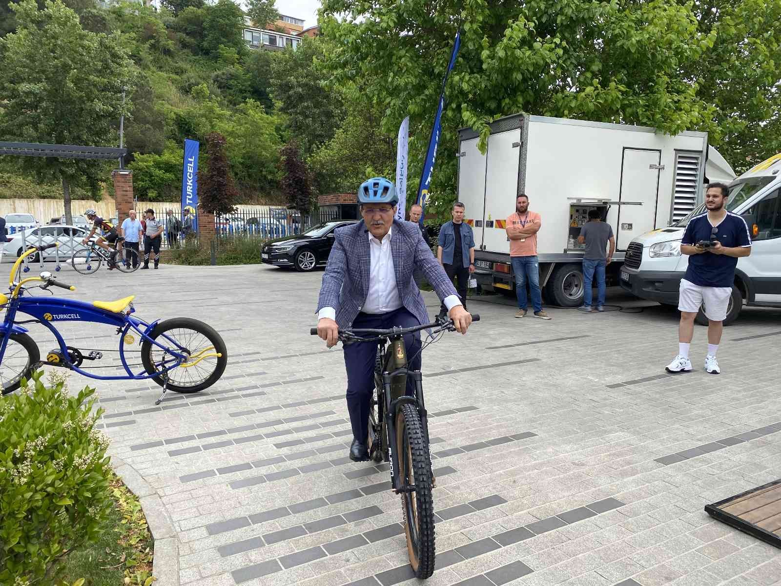 Beykoz Belediyesi’nin katkılarıyla 2. sezonu gerçekleştirilecek Turkcell GranFondo İstanbul yol bisiklet yarışının tanıtım lansmanı Gümüşsuyu ...